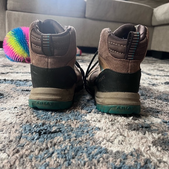 Ariat Women's Brown Lace-Up Boots - Picture 3 of 4